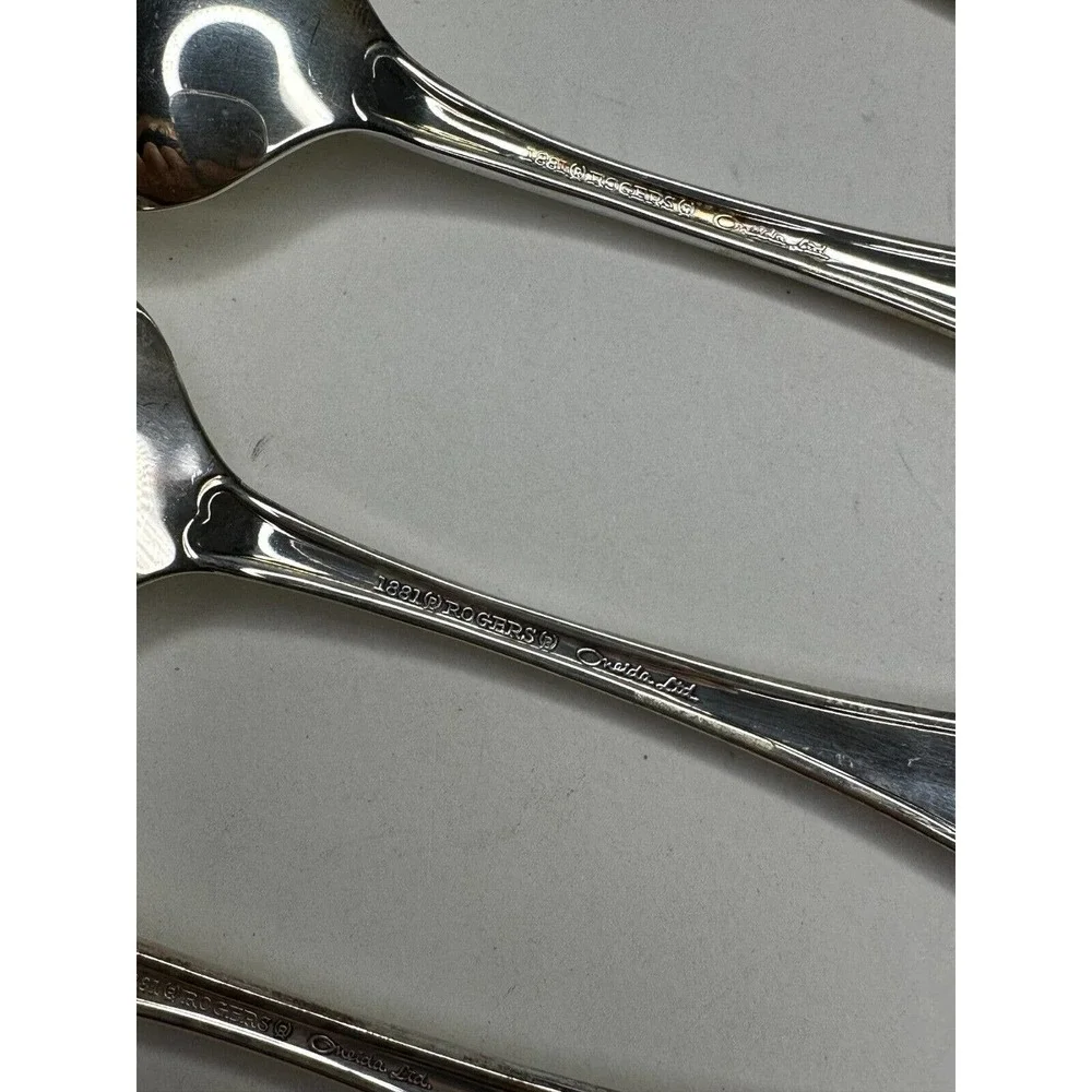 1881 Rogers Oneida King‎ James Silver Plate Flatware 5 PC fork Spoon Replacement